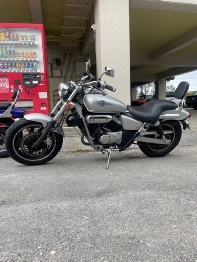 ホンダ　マグナ250