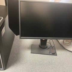 ゲーミングPCとモニター