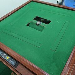 ジャンク品 メーカー不明 全自動麻雀卓 松戸店舗