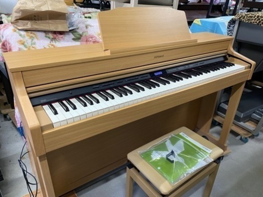 お薦め品‼️木製鍵盤‼️美品‼️ローランド電子ピアノHP603 2016年