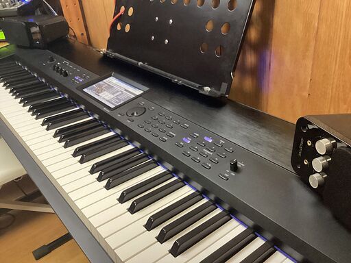KORG KROME 88 中古超美品《零 委曲求全 笑盃》