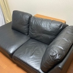3人掛けレザーソファ(2/15 17時まで)取りに来れる方の画像