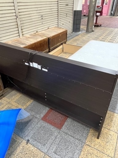 18万円購入　ニトリキングサイズ　ベッド　マットレス2枚　引出&コンセント付き　