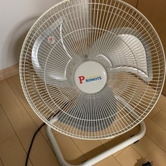 デカイ扇風機