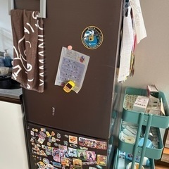 2ドア冷蔵庫の画像