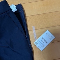 タグ付き新品　ZARA 黒パンツ　M〜Ｌの画像