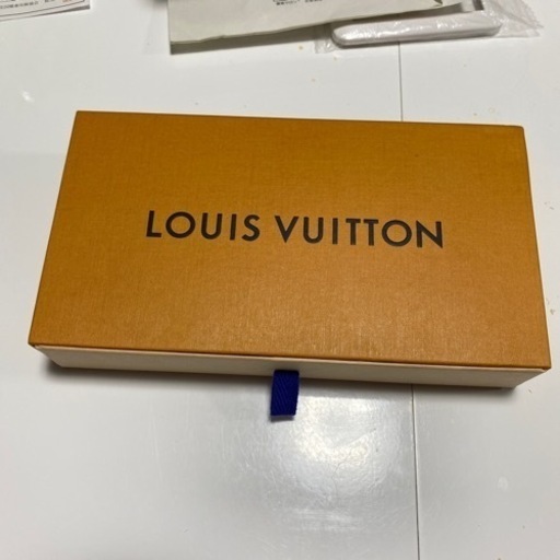 LOUIS VUITTON財布