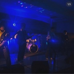 路上ライブやろう　大学一年生です