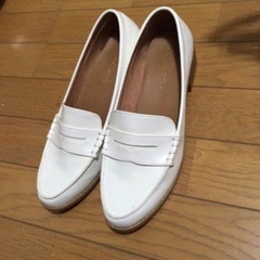 女性用ローファー③新品未使用ですがやや難あり備品等多数若い方向け