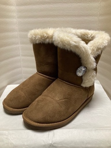 ブーツ　ボア　ファー　サイドゴア　黒ストラップ　パンプス