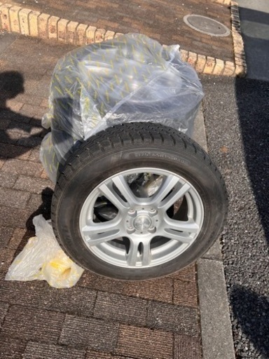 商談中  スタットレスタイヤ 175/65/R