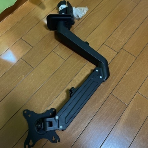 モニターアーム