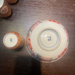 湯呑みと深皿の画像