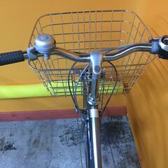 自転車整備士整備済み　NO161　中古車　28インチ　シティサイクル 　シルバーの画像