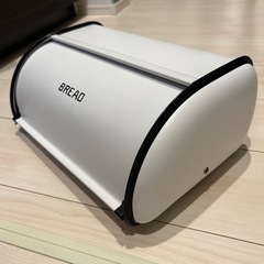 スリーコインズ　ブレッドケースの画像