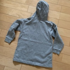 ⑩Zara パーカー　サイズ120-130の画像