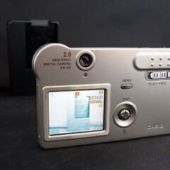 ☆CASIO EXILIM EX-S2 デジタルカメラ カシオ 200万画素 コンパクトサイズ エクシリム バッテリ デジカメ 充電器付き 札幌 北20条店の画像