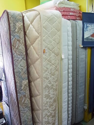 3割引きで販売中！27,478円→19,234円！SEAIY　シーリー　セミダブルマットレス　厚さ200ｍｍ　マットレスのみ