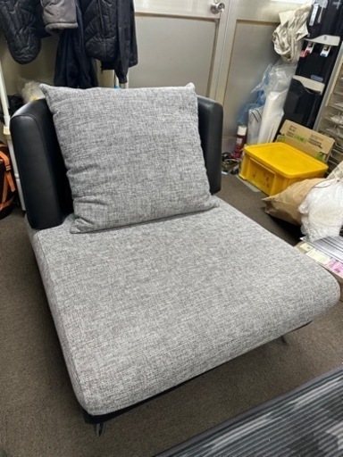 昨日買い取ったばかりのおしゃれな椅子です！
