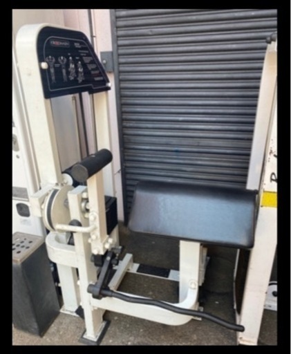 アームカールマシン