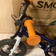 ヨツバサイクル 12インチ キャプテンネイビー