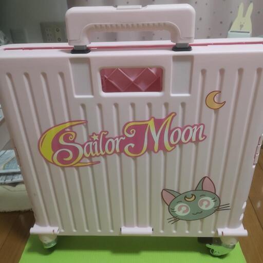 収納またはショッピング車