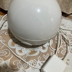 加湿器　コンパクト　ホワイト