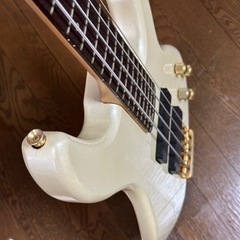 【ジャンク品】YAMAHA ベースギターの画像