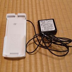★★★　KDDI au 純正 卓上ホルダー　アダプタ付き　 KY...
