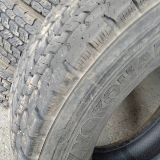 計6本 245/70R 19.5 136/134 6本 スタッドレス 外溝3mm弱 yokohama 計6本 245/70R 19.5 136/134 6本 スタッドレス 外溝3mm弱 yokohama
