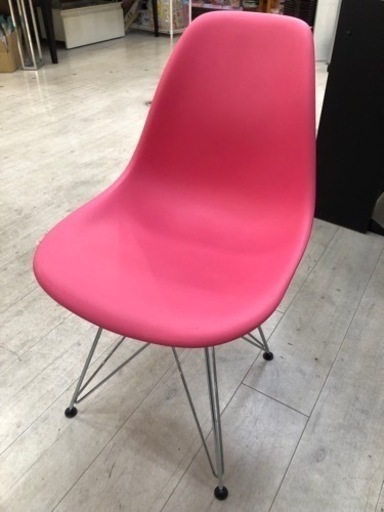 取りに来れる方限定！eamesのシェルサイドチェアです！