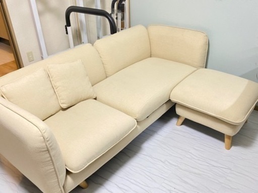 ソファ　オットマン、クッション×2付き