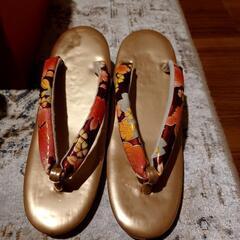 成人式のバッグ、草履の画像