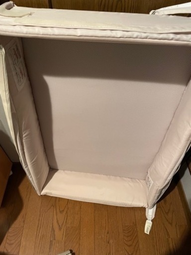 アップリカ ココネルエアー ベビーベッド