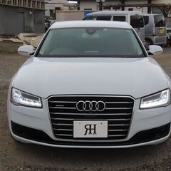 総額215万円‼　H26年式アウディA8 4.0TFSIクワトロ/検5年10月/純ナビ/地デジTV/Bカメラ/BOSEサウンド/アダプティブクルコン/マトリックスLEDヘッドライトの画像