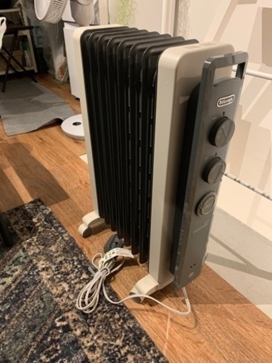 デロンギ　オイルヒーター