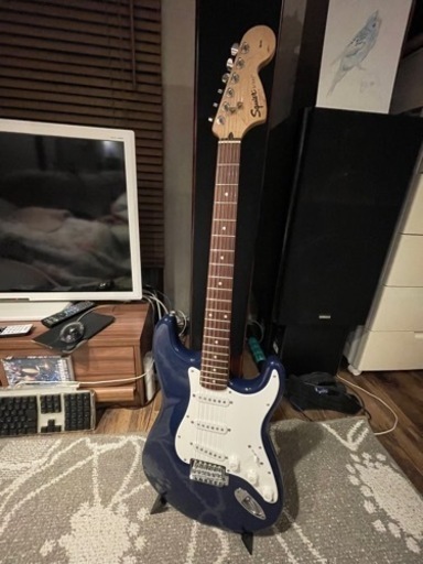 エレキギター　スクワイヤー　ストラト紺