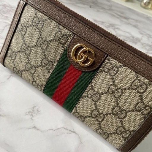 【決まりました】値下げ★週末処分予定なので早めにお問い合わせください。ほぼ未使用★ GUCCI オフィディア GGスプリーム 長財布