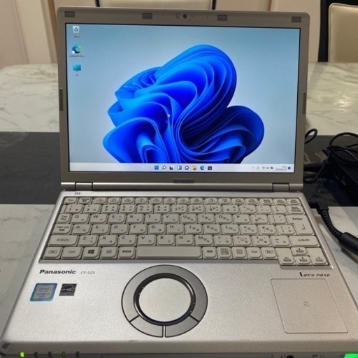 PanasonicＣＦ-ＳＺ５i3-6100u  8GB SSD128GB Office2019