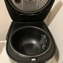炊飯器の画像