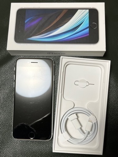 iPhone SE 二代目　64G ホワイト　弱美品