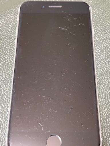 iPhone SE 二代目　64G ホワイト　弱美品