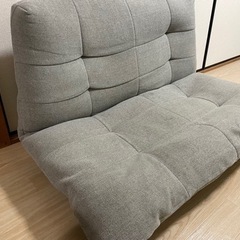 ソファ、テレビ台、レンジ台、カーテン、など
