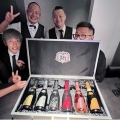 高収入‼️新地店、拡大グランドオープンにつき店長候補&レギュラー&アルバイトスタッフ募集👍の画像