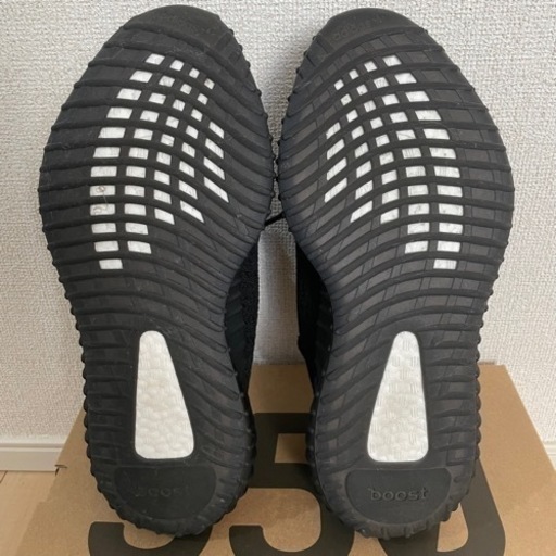 美品✴︎adidasアディダス✴︎イージーブースト 350 V2 CP9652 黒赤