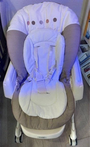 【美品】コンビ Combi ネムリラ ハイローチェア 電動　AUTO SWING 新生児〜