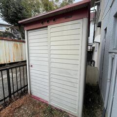 中古スチール物置小屋二棟 解体引き取り限定