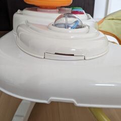 ミッキーマウス歩行器の画像