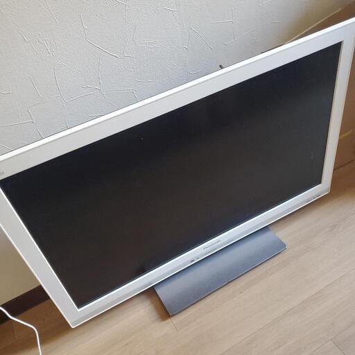 パナソニック　テレビ　32インチ　ホワイト