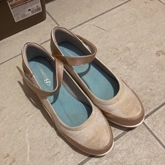 スポーツパンプス　24センチ